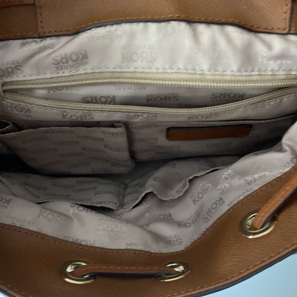 Light brown Michael kors back pack - Picture 3 of 5